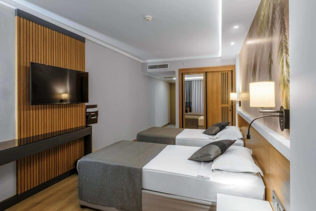 Deluxe Family Room - Alba Hotels